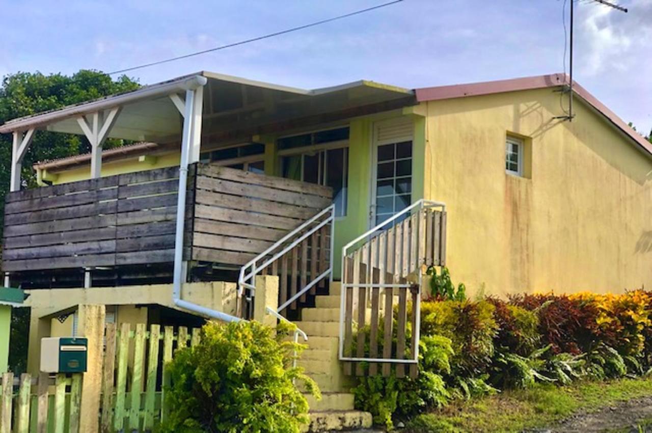 Maison Douce A Riviere-Salee Avec Vue Sur Jardin & Montagne エクステリア 写真